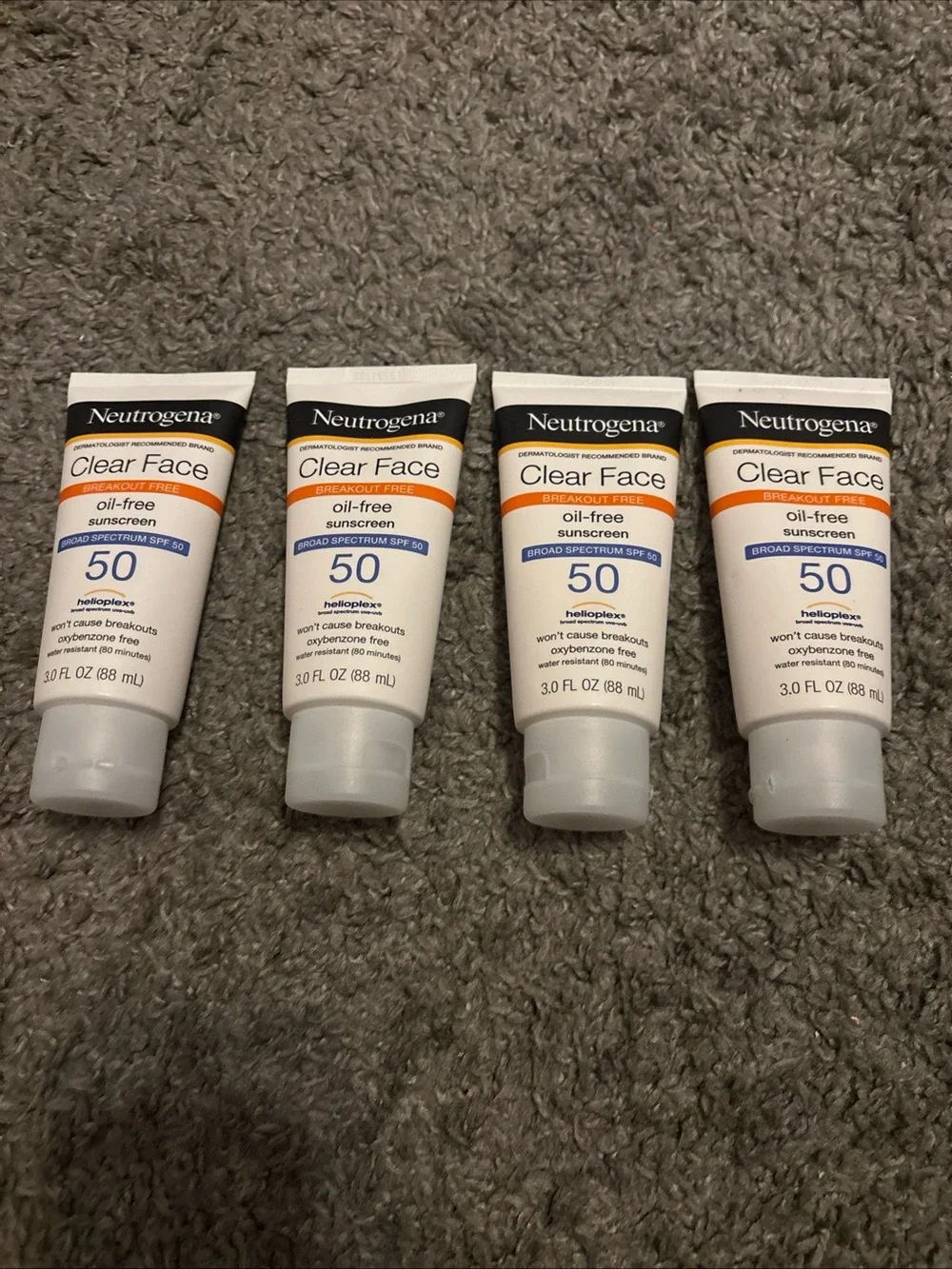 Neutrogena Clear Face Oil-Free Sunscreen SPF 50 - White